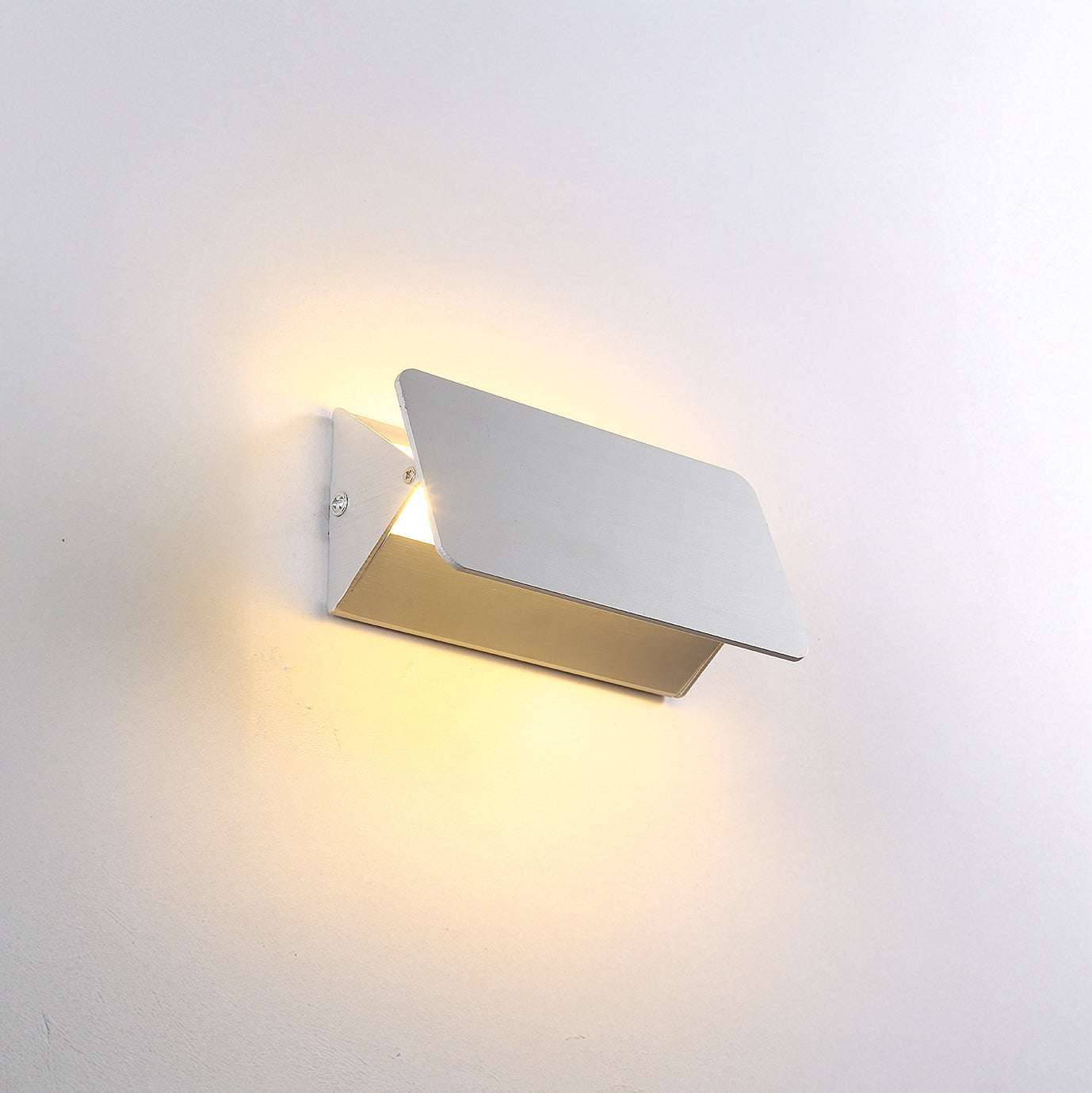 WOMO Adjustable Rectangular Metal Wall Sconce-WM6118